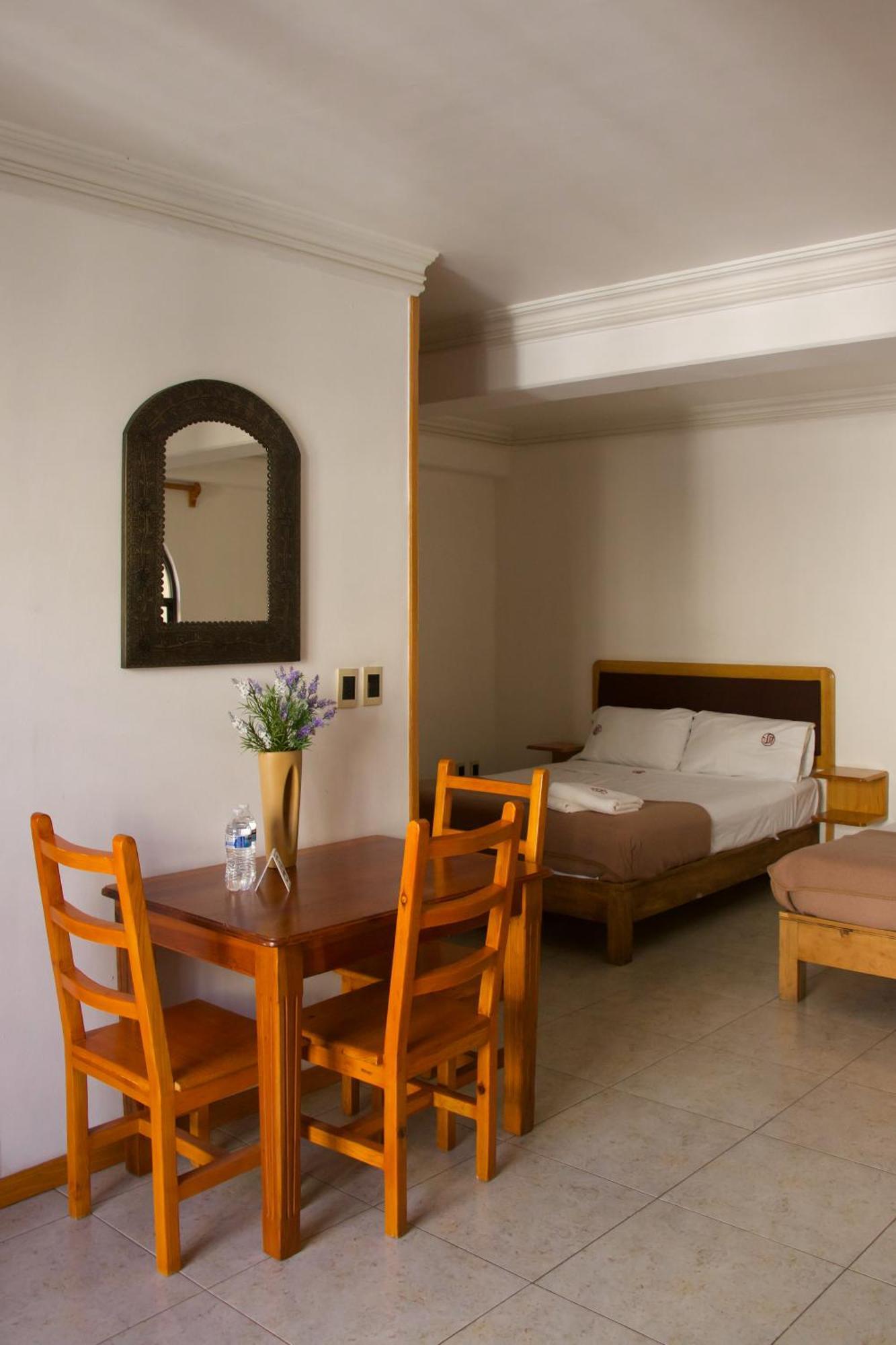 Suites Sevilla Puebla Zewnętrze zdjęcie