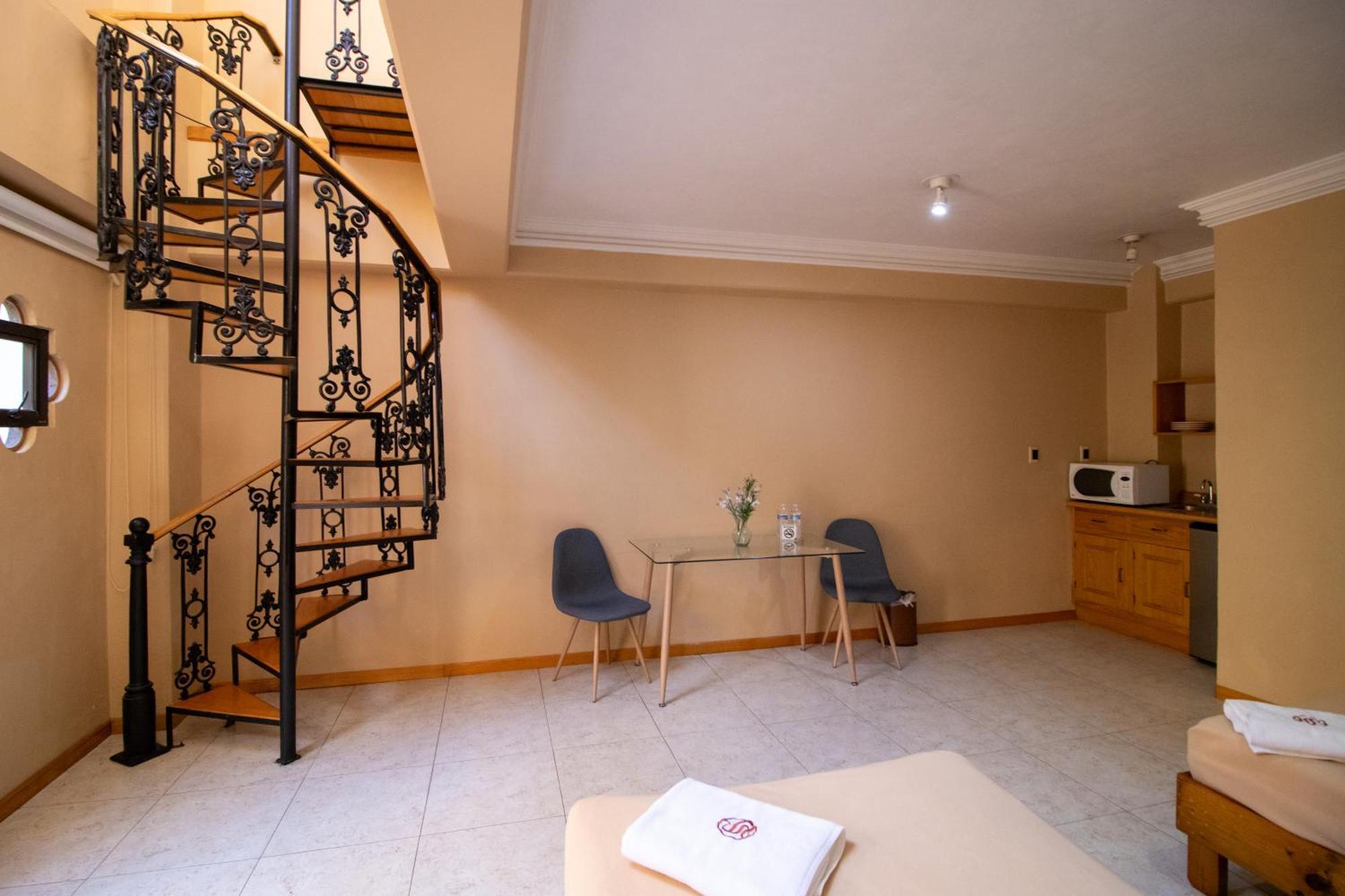 Suites Sevilla Puebla Zewnętrze zdjęcie